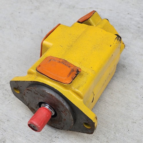 For cat 422 - for, pump-hyd